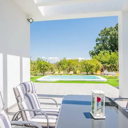 Villa Cubo's Dreams